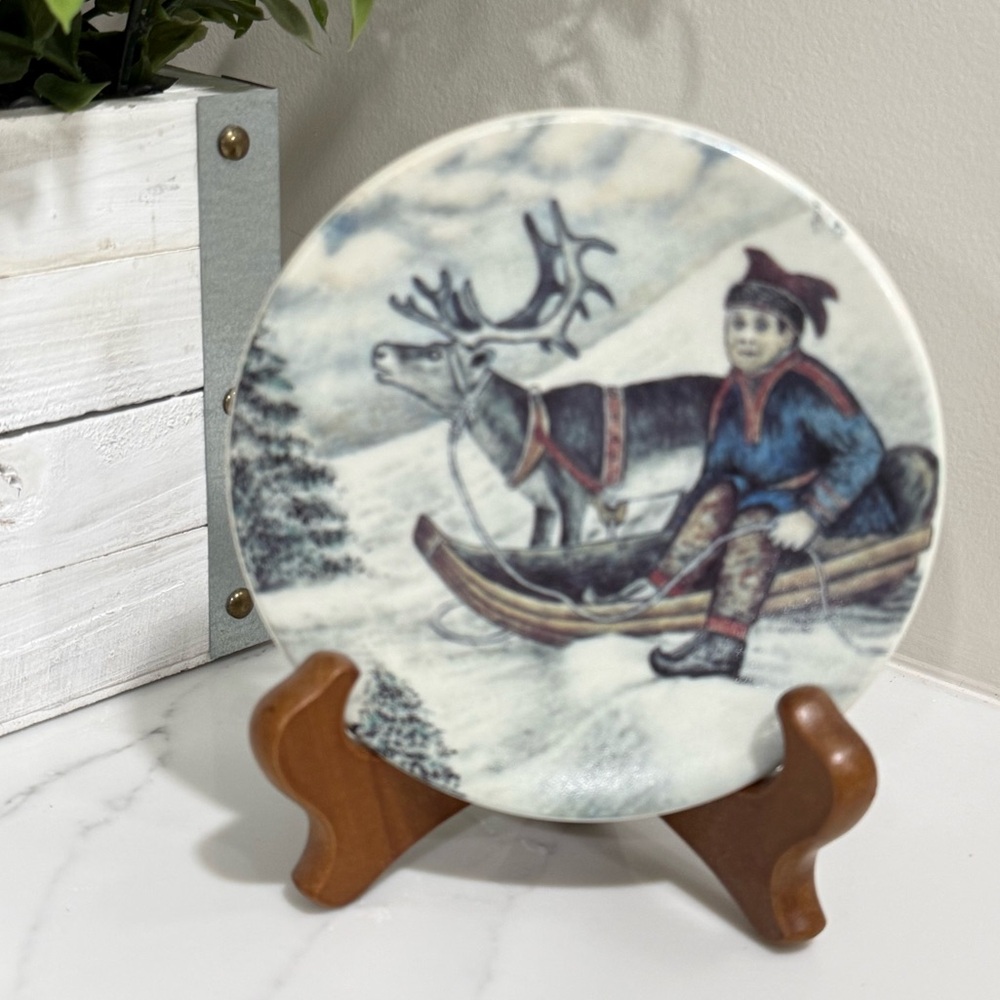 💙2 for $12 Miniature Wall Plate #25 Arabia Finland Reindeer 1984 Christmas Decor